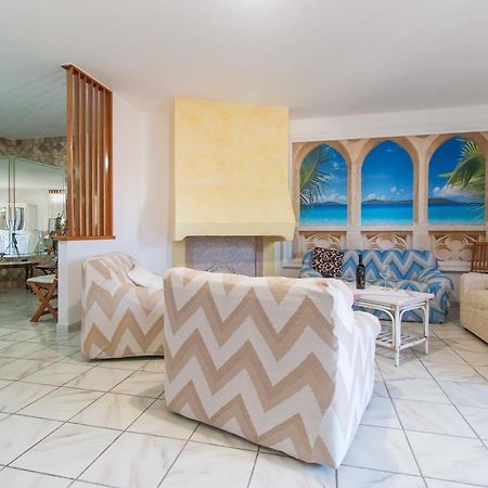 Vacanze A Villa Orosei Bagian luar foto